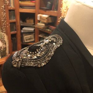 *B2G1* DRAMATIC C. LUCE EMBELLISHED BLAZER! S/M